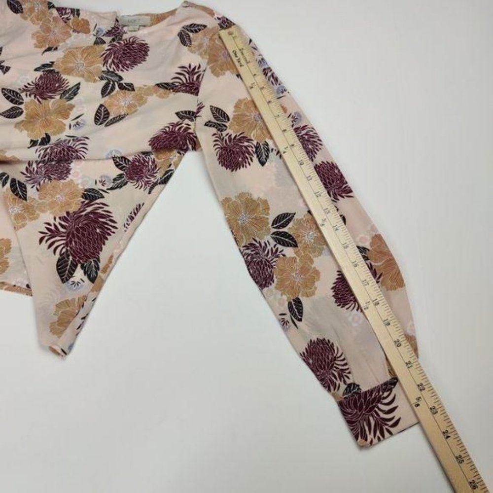 LOFT Long Sleeve Floral top - Picture 13 of 13